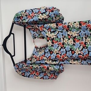 NWT floral dress with open back